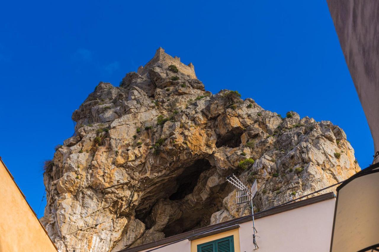 Апартаменты Mont°6 Чефалу Экстерьер фото